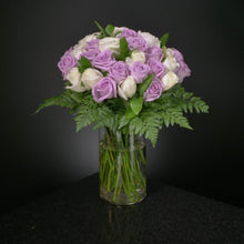 Load image into Gallery viewer,  36 Roses / Vase / Basic
