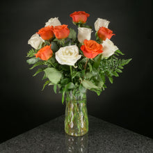 Load image into Gallery viewer,  12 Roses / Vase / Basic