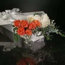 Load image into Gallery viewer,  12 Roses / Boxed / Fancy