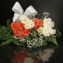 Load image into Gallery viewer,  18 Roses / Hand-Tied / Fancy
