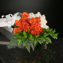 Load image into Gallery viewer,  36 Roses / Boxed / Basic