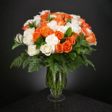 Load image into Gallery viewer,  50 Roses / Vase / Basic