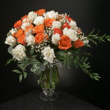 Load image into Gallery viewer,  50 Roses / Vase / Fancy