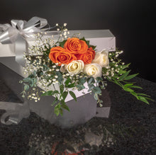 Load image into Gallery viewer,  6 Roses / Boxed / Fancy