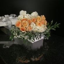 Load image into Gallery viewer,  24 Roses / Boxed / Fancy