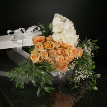 Load image into Gallery viewer,  36 Roses / Boxed / Fancy