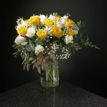 Load image into Gallery viewer,  24 Roses / Vase / Fancy