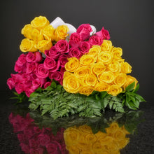 Load image into Gallery viewer,  50 Roses / Hand-Tied / Basic