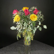 Load image into Gallery viewer,  6 Roses / Vase / Fancy