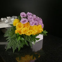 Load image into Gallery viewer,  24 Roses / Boxed / Basic