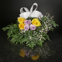 Load image into Gallery viewer,  6 Roses / Hand-Tied / Fancy