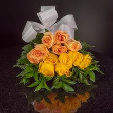 Load image into Gallery viewer,  12 Roses / Hand-Tied / Basic