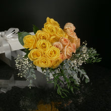 Load image into Gallery viewer,  24 Roses / Boxed / Fancy