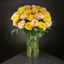 Load image into Gallery viewer,  36 Roses / Vase / Basic