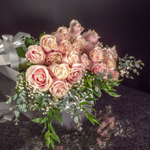 Load image into Gallery viewer,  24 Roses / Boxed / Fancy