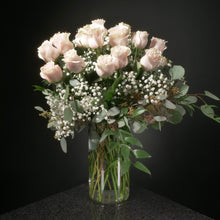 Load image into Gallery viewer,  24 Roses / Vase / Fancy