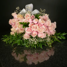 Load image into Gallery viewer,  36 Roses / Hand-Tied / Fancy