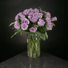 Load image into Gallery viewer,  36 Roses / Vase / Basic