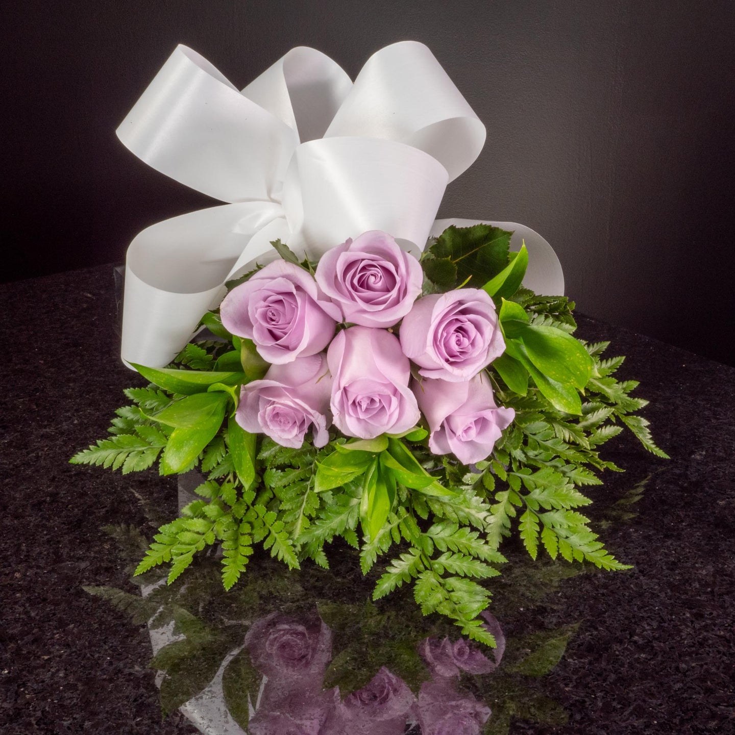 Lavender Roses 6 Roses / Hand-Tied / Basic