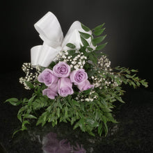 Load image into Gallery viewer,  6 Roses / Hand-Tied / Fancy