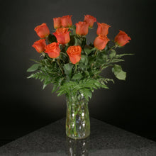 Load image into Gallery viewer,  12 Roses / Vase / Basic