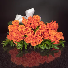 Load image into Gallery viewer,  36 Roses / Hand-Tied / Basic