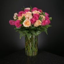 Load image into Gallery viewer,  36 Roses / Vase / Basic