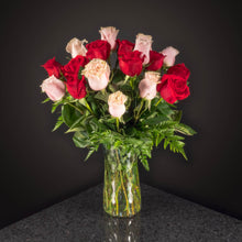 Load image into Gallery viewer,  18 Roses / Vase / Basic