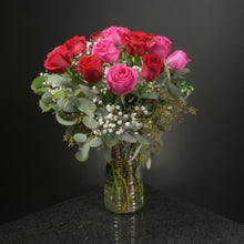 Load image into Gallery viewer,  18 Roses / Vase / Fancy