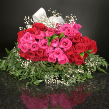 Load image into Gallery viewer,  36 Roses / Hand-Tied / Fancy