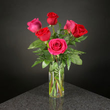 Load image into Gallery viewer,  6 Roses / Vase / Basic