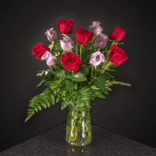 Load image into Gallery viewer,  12 Roses / Vase / Basic