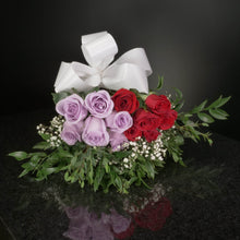 Load image into Gallery viewer,  12 Roses / Hand-Tied / Fancy