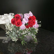 Load image into Gallery viewer,  18 Roses / Boxed / Fancy