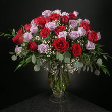 Load image into Gallery viewer,  50 Roses / Vase / Fancy