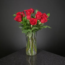 Load image into Gallery viewer,  12 Roses / Vase / Basic