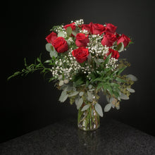 Load image into Gallery viewer,  12 Roses / Vase / Fancy