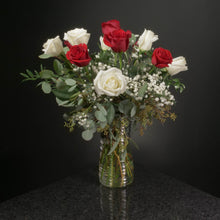 Load image into Gallery viewer,  12 Roses / Vase / Fancy