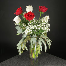 Load image into Gallery viewer,  6 Roses / Vase / Fancy