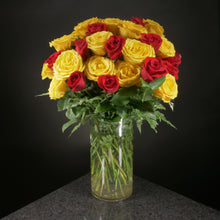 Load image into Gallery viewer,  36 Roses / Vase / Basic