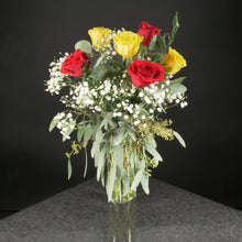 Load image into Gallery viewer,  6 Roses / Vase / Fancy