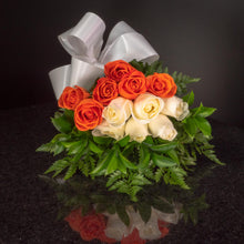 Load image into Gallery viewer,  12 Roses / Hand-Tied / Basic