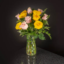 Load image into Gallery viewer,  12 Roses / Vase / Basic