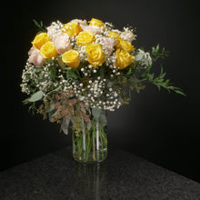 Load image into Gallery viewer,  24 Roses / Vase / Fancy