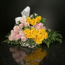 Load image into Gallery viewer,  24 Roses / Hand-Tied / Fancy