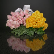 Load image into Gallery viewer,  36 Roses / Hand-Tied / Basic