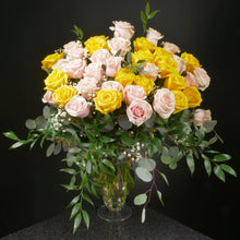 Load image into Gallery viewer,  50 Roses / Vase / Fancy