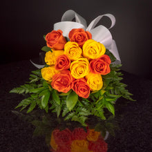 Load image into Gallery viewer,  12 Roses / Hand-Tied / Basic