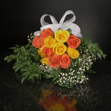 Load image into Gallery viewer,  12 Roses / Hand-Tied / Fancy