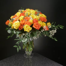 Load image into Gallery viewer,  50 Roses / Vase / Fancy